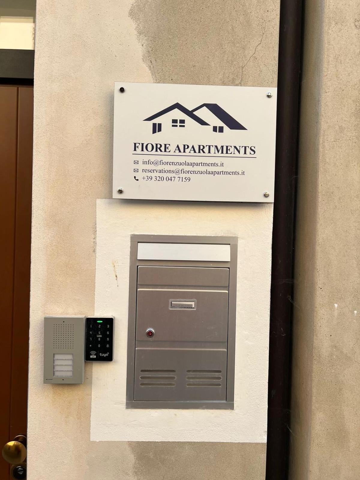 Fiore Apartments Fiorenzuola dʼArda Екстериор снимка
