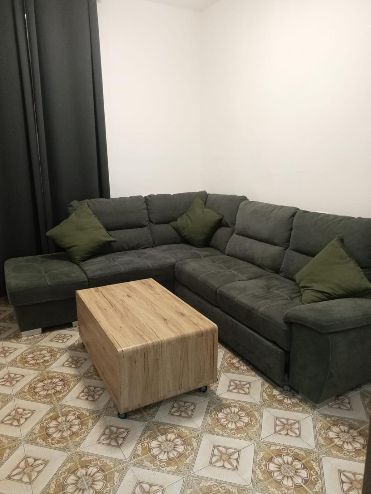 Fiore Apartments Fiorenzuola dʼArda Екстериор снимка