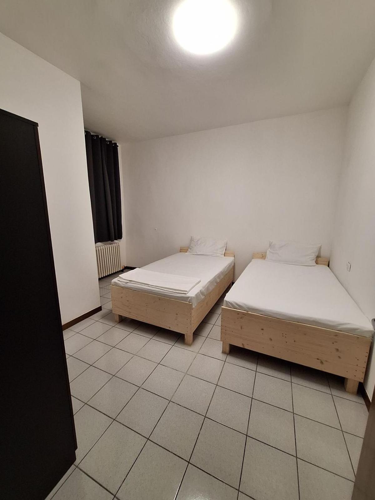 Fiore Apartments Fiorenzuola dʼArda Екстериор снимка